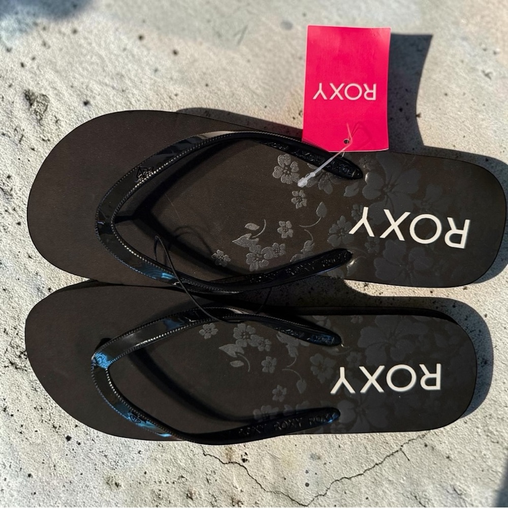 Roxy Black Floral Logo Women's Flip Sandals - Picture 3 of 5